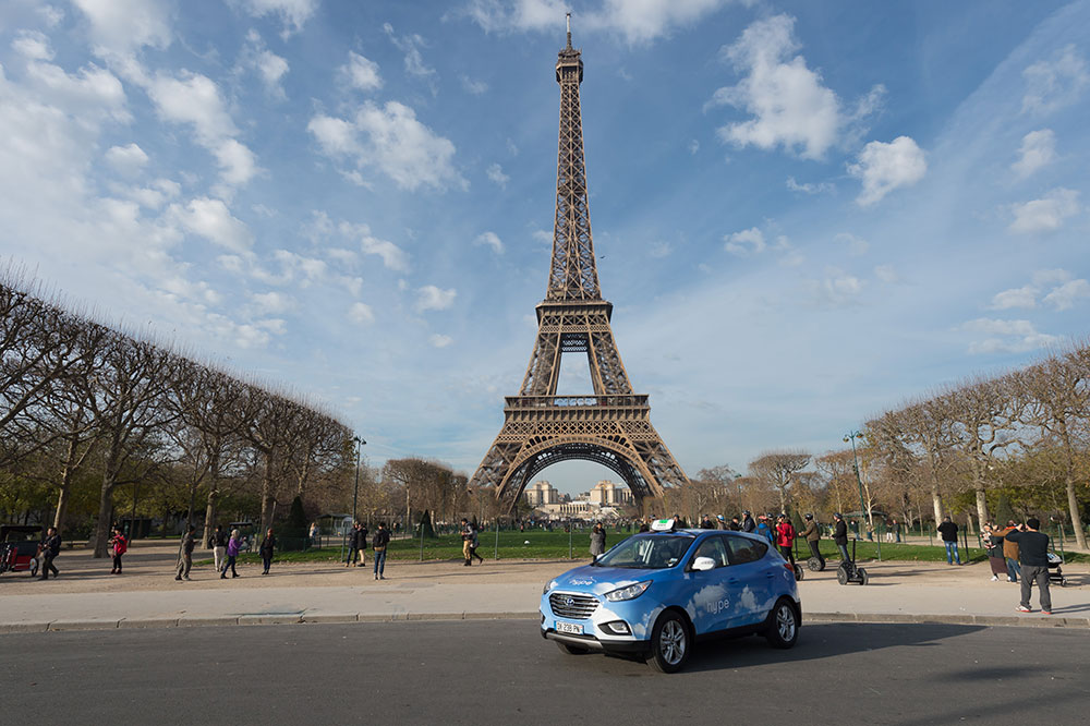 Fuel-Cell-Taxi-in-Paris_1000xx666