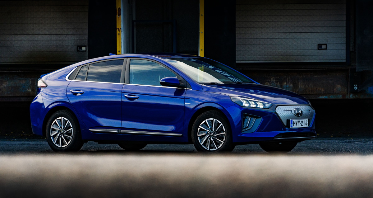 Hyundai IONIQ Electric sivulta