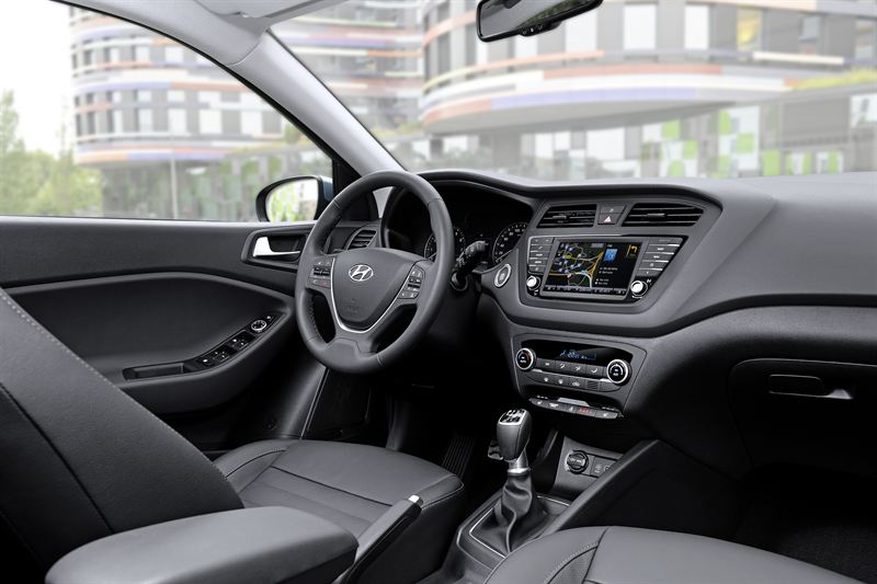 i20_Active_interior_frankf_2015