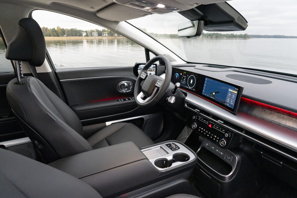 IONIQ 9:n matkustamo