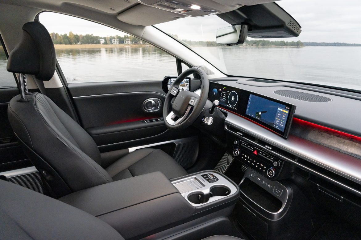 IONIQ 9:n matkustamo